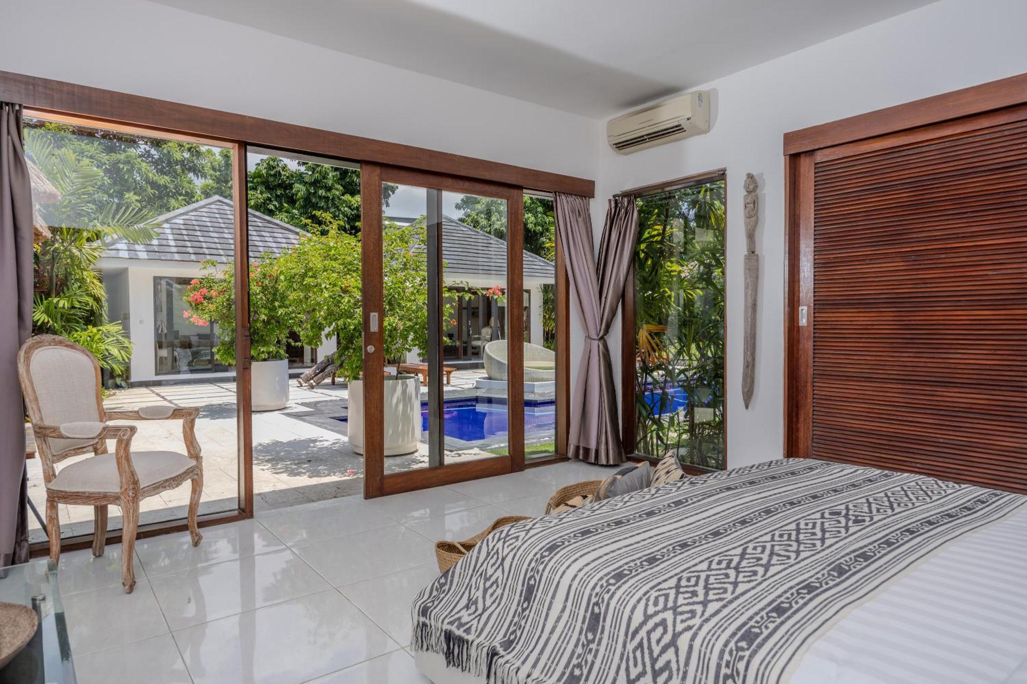 Villa Arev เกอโรโบกัน ภายนอก รูปภาพ
