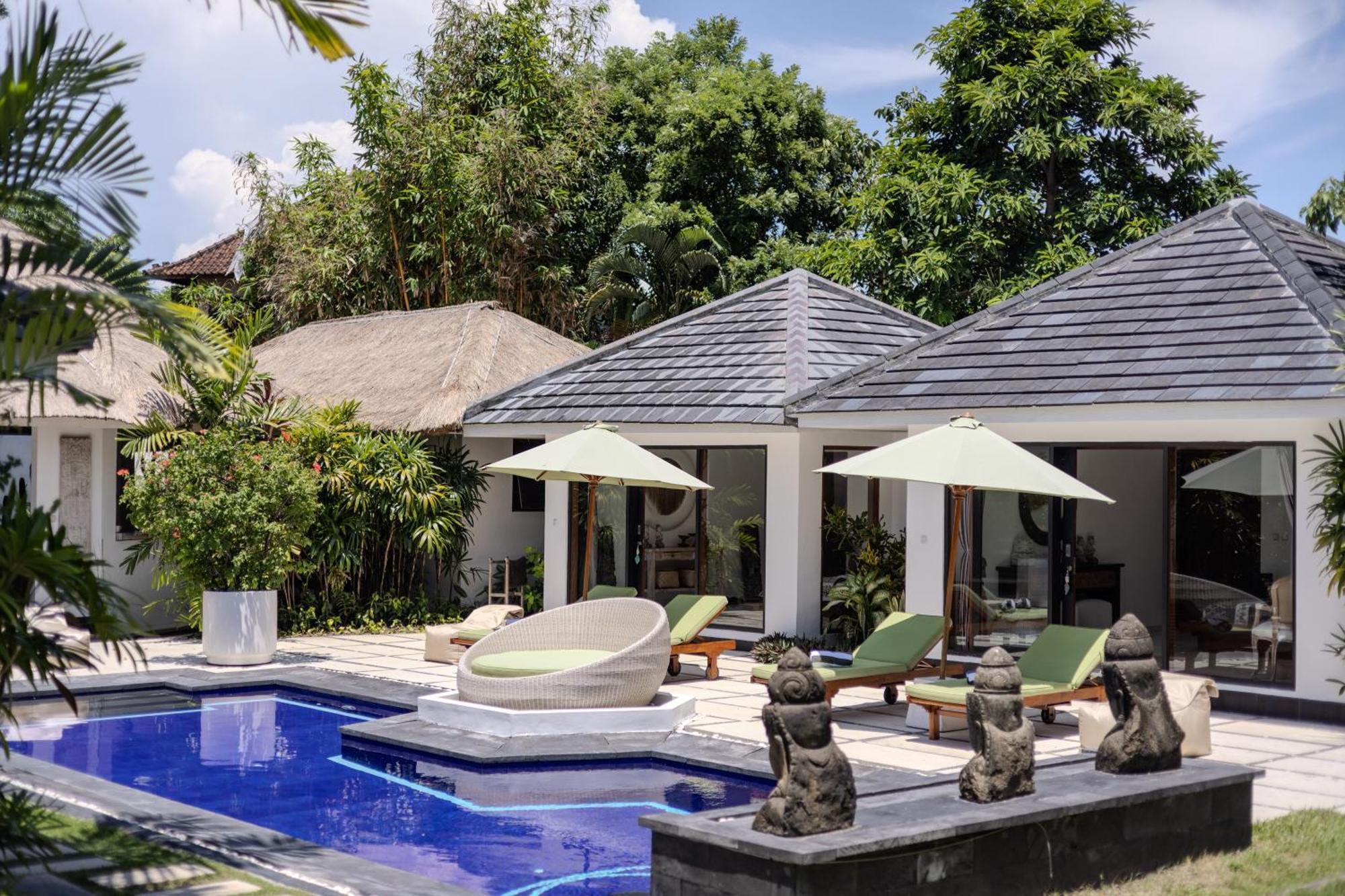 Villa Arev เกอโรโบกัน ภายนอก รูปภาพ